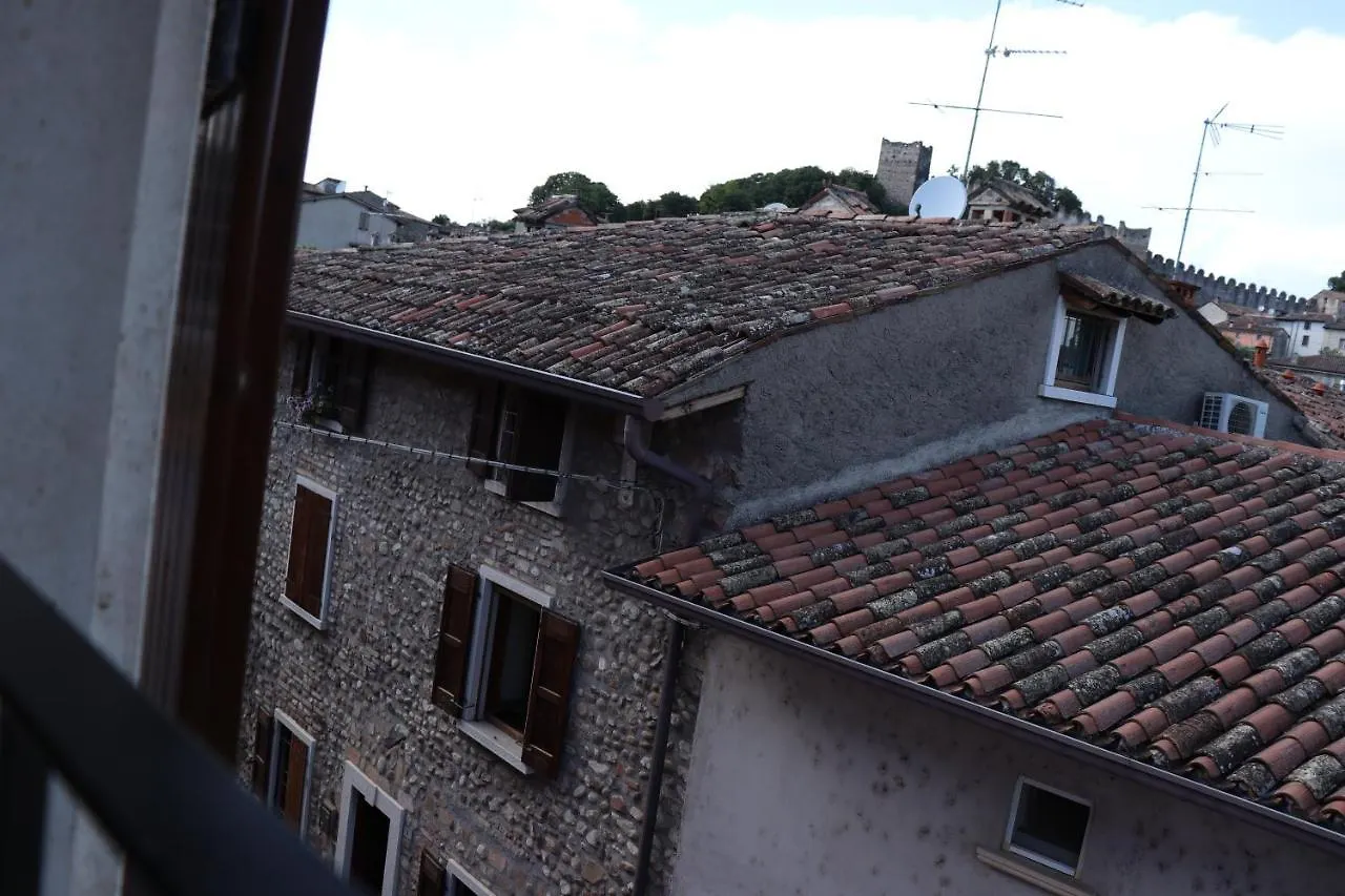 Le Camere Dell'Ancora Monzambano Italie